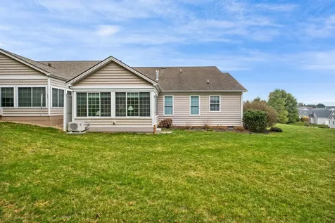 35 Buckingham Common Waynesboro VA 22980