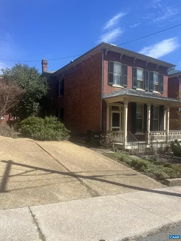 17 Washington Street N Staunton VA 24401