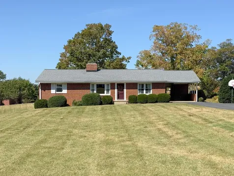 47 Gish Lane Staunton VA 24401