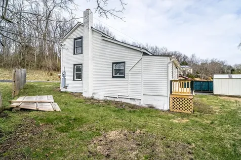 537 Straith Street Staunton VA 24401