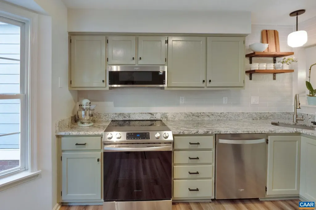 3278 Gateway Circle Charlottesville VA 22911