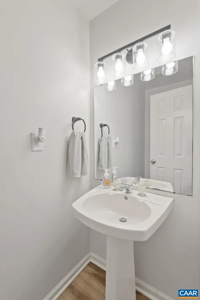 3278 Gateway Circle Charlottesville VA 22911