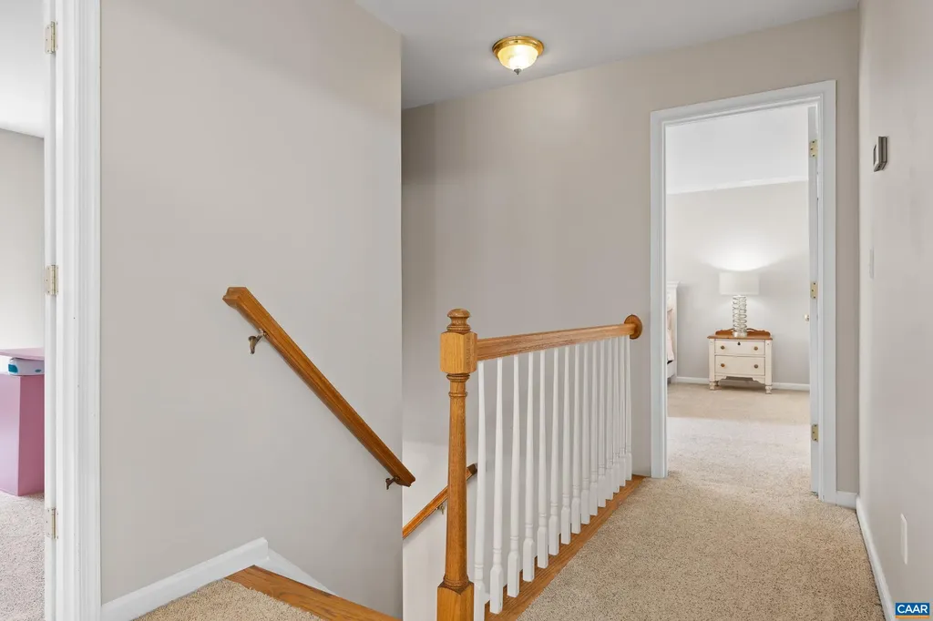 17 Hopi Way Palmyra VA 22963