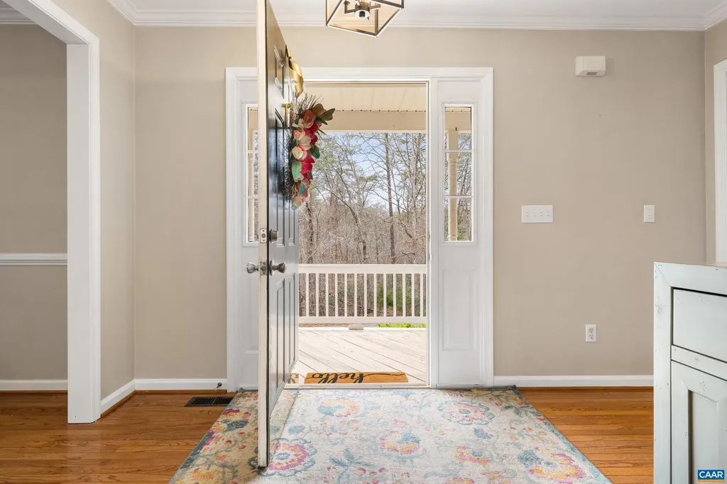 17 Hopi Way Palmyra VA 22963
