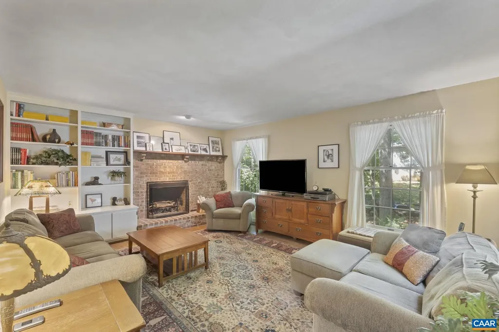2 Whippoorwill Lane Palmyra VA 22963