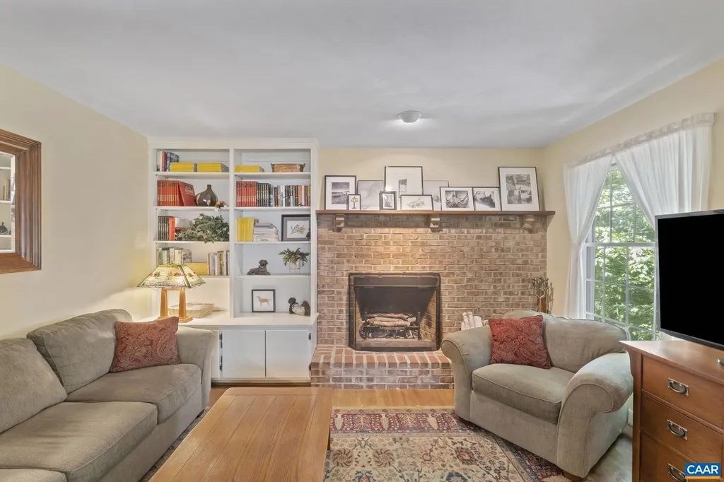 2 Whippoorwill Lane Palmyra VA 22963