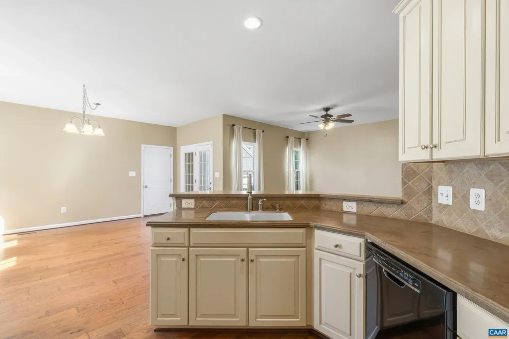 1838 Wickham Place Charlottesville VA 22901