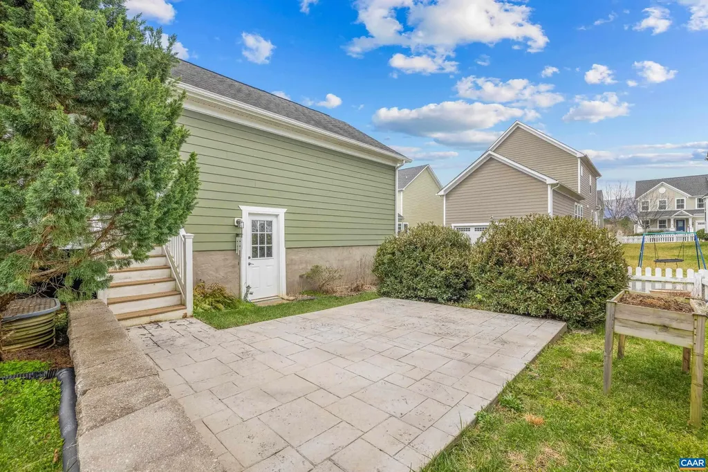 1838 Wickham Place Charlottesville VA 22901