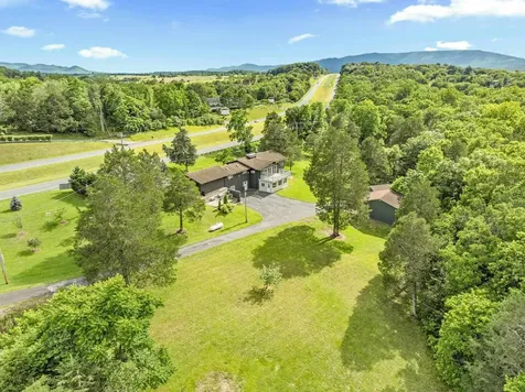 2370 Us Highway 211 W Luray VA 22835