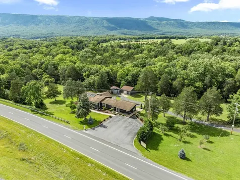 2370 Us Highway 211 W Luray VA 22835