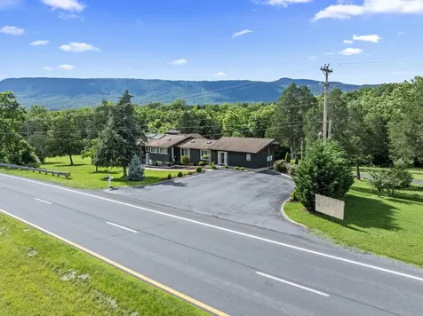 2370 Us Highway 211 W Luray VA 22835