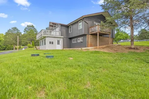 2370 Us Highway 211 W Luray VA 22835