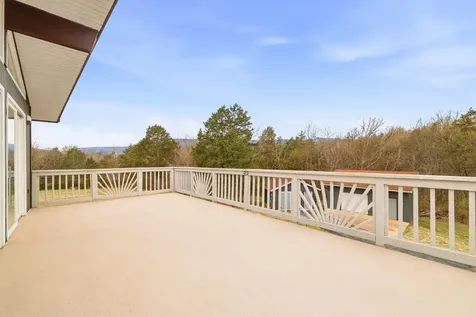 2370 Us Highway 211 W Luray VA 22835