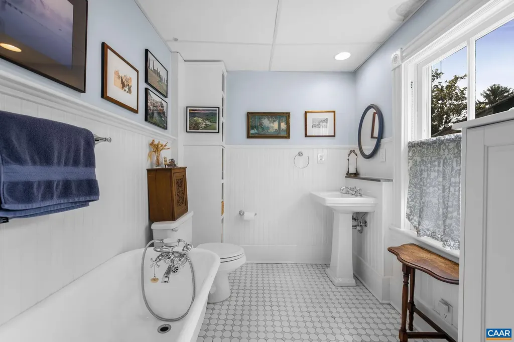 518 1st Street N Charlottesville VA 22902