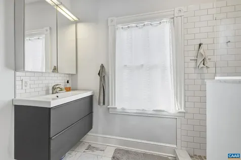 518 1st Street N Charlottesville VA 22902