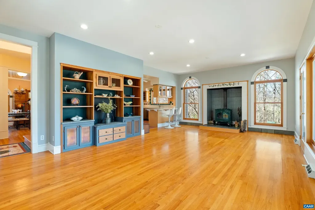 5864 Wyant Lane Charlottesville VA 22903