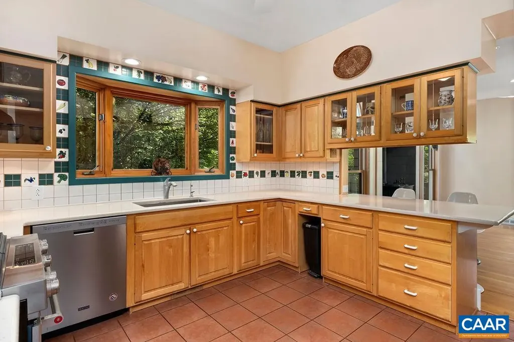 5864 Wyant Lane Charlottesville VA 22903