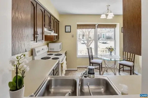 940 Huntwood Lane Charlottesville VA 22901