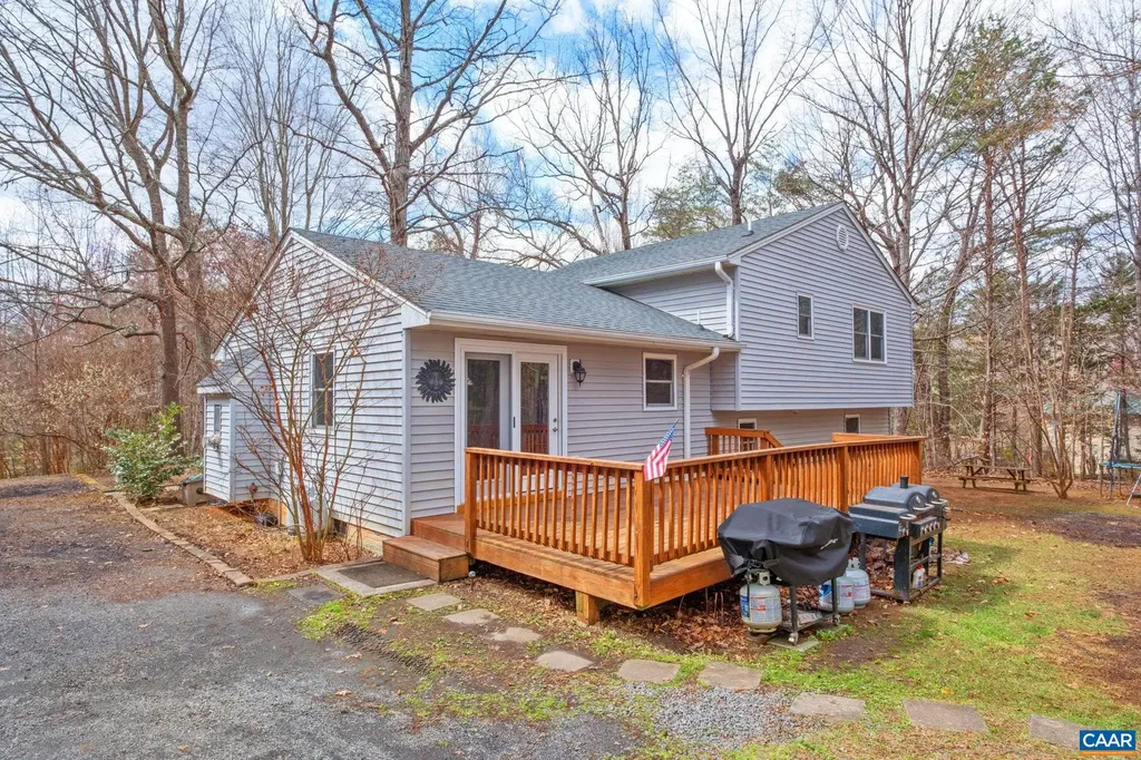 3319 Angus Road Barboursville VA 22923