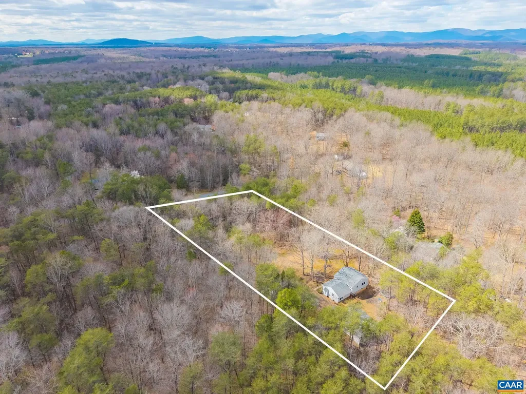 3319 Angus Road Barboursville VA 22923