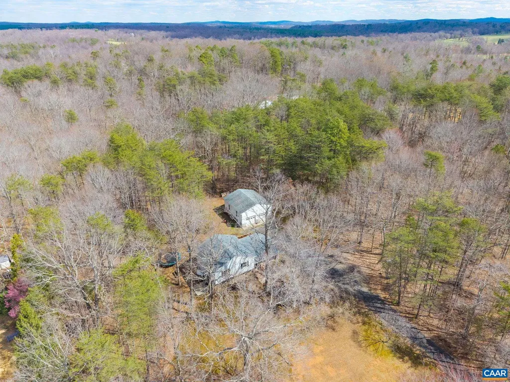 3319 Angus Road Barboursville VA 22923