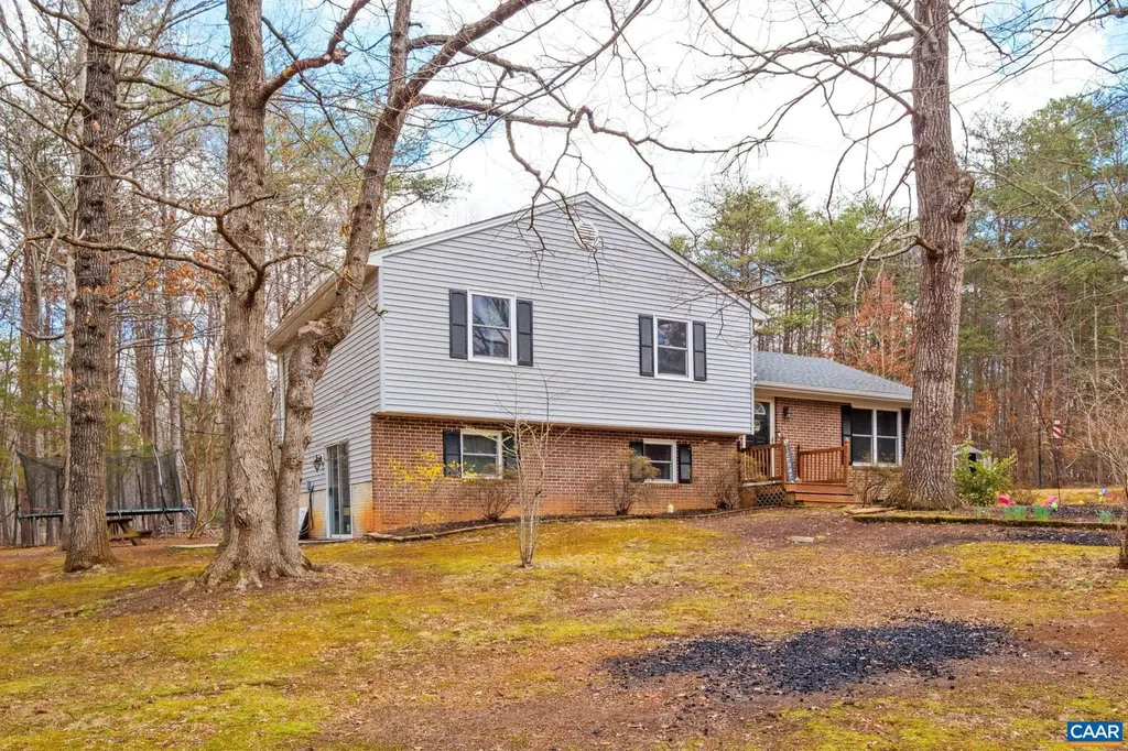 3319 Angus Road Barboursville VA 22923