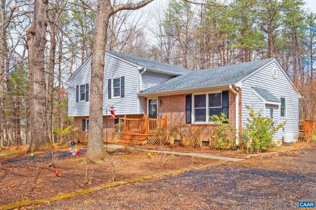 3319 Angus Road Barboursville VA 22923