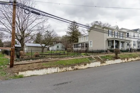 309 Virginia Avenue Shenandoah VA 22849