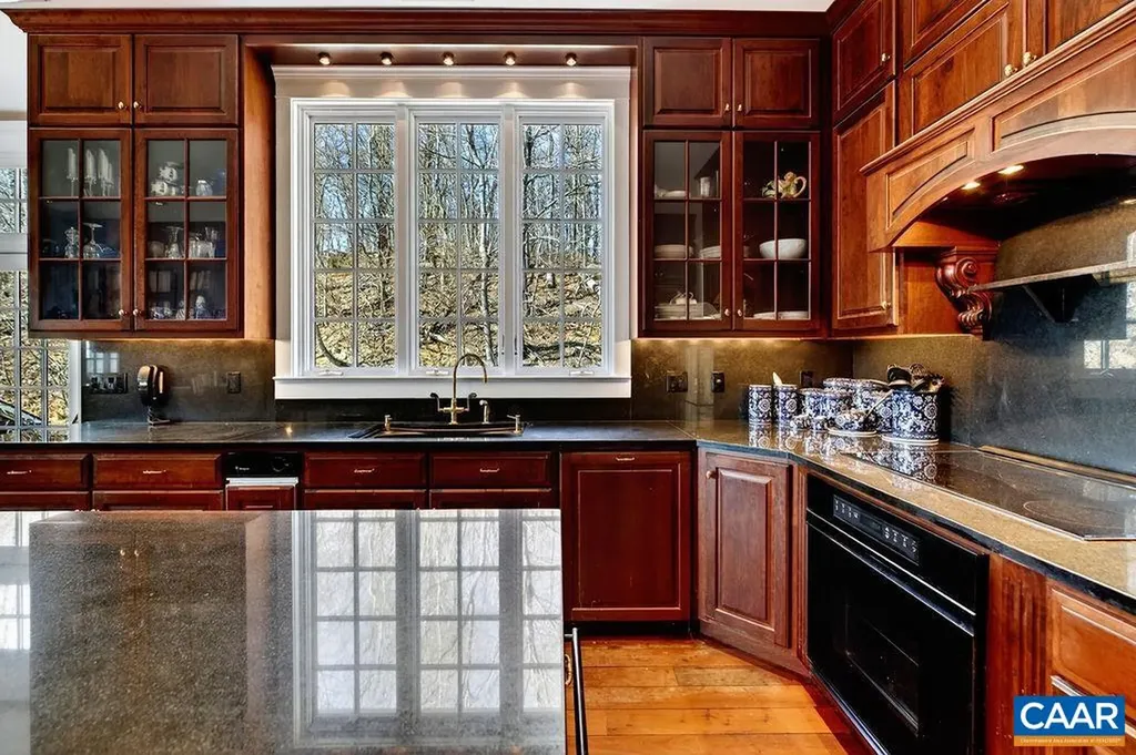 0 Bryant Mountain Road Roseland VA 22967