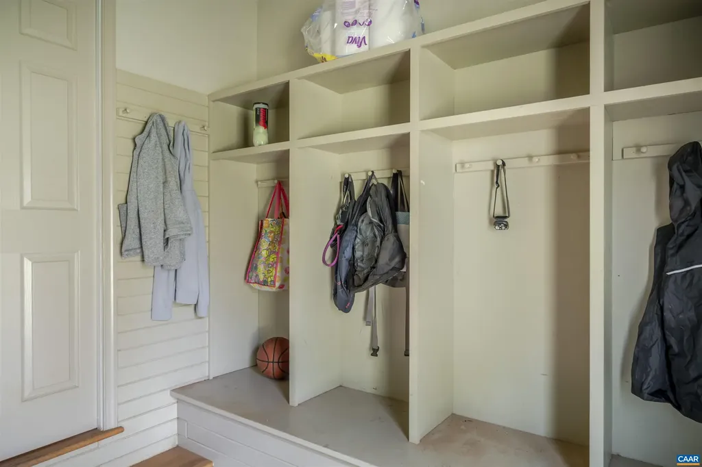 2750 Leeds Lane Charlottesville VA 22903