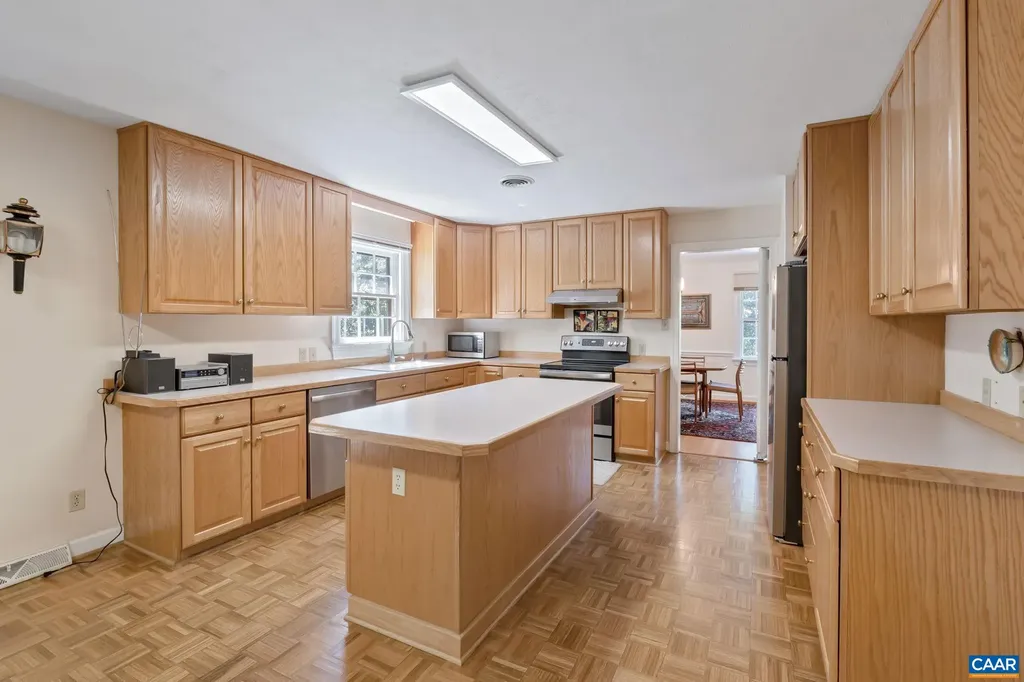 311 Gloucester Road Charlottesville VA 22901