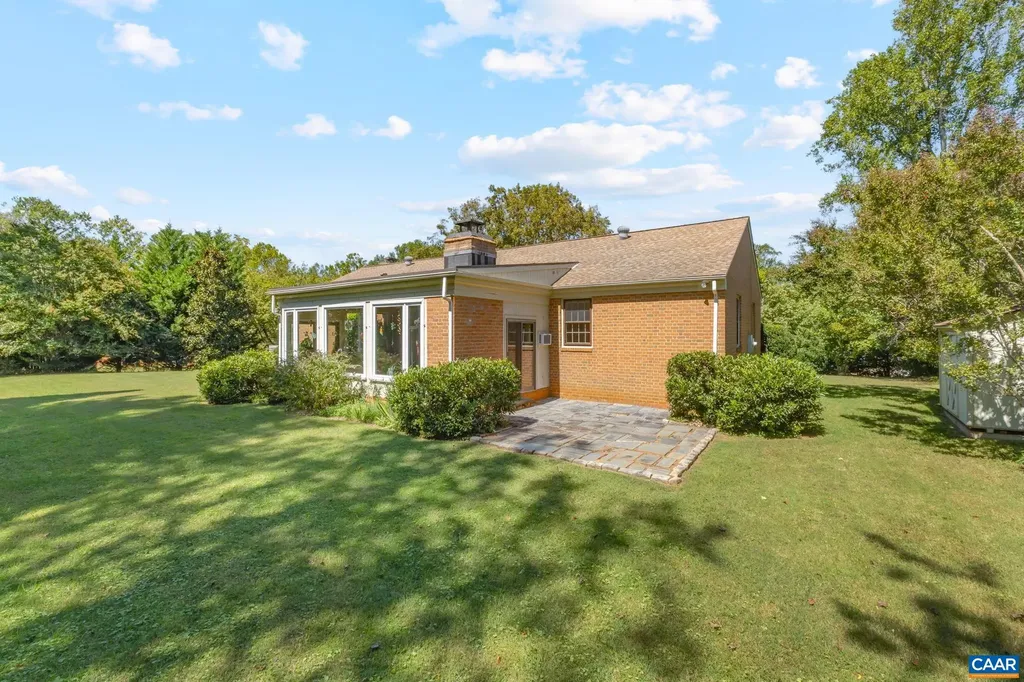 311 Gloucester Road Charlottesville VA 22901