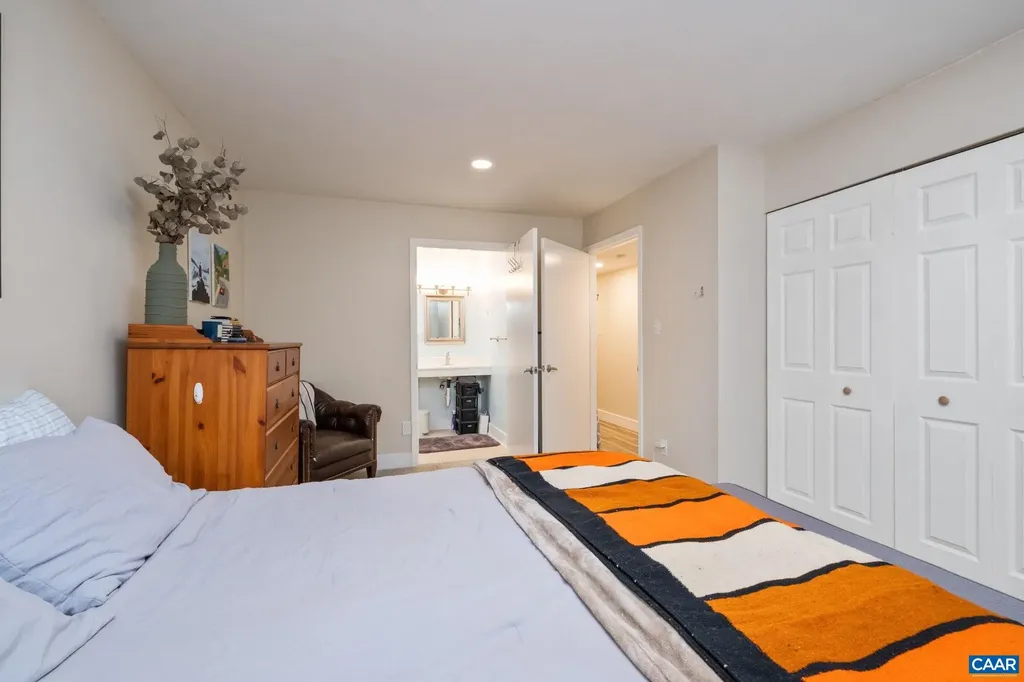 1908 Inglewood Drive Charlottesville VA 22901