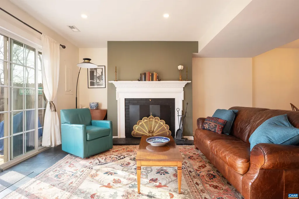 1614 Garden Court Charlottesville VA 22901