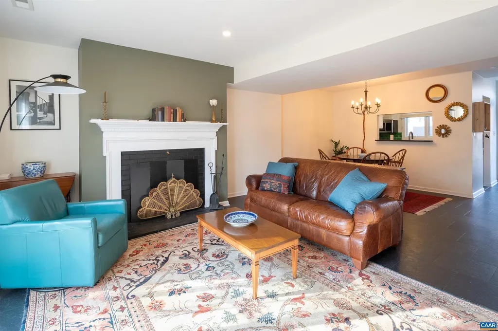 1614 Garden Court Charlottesville VA 22901