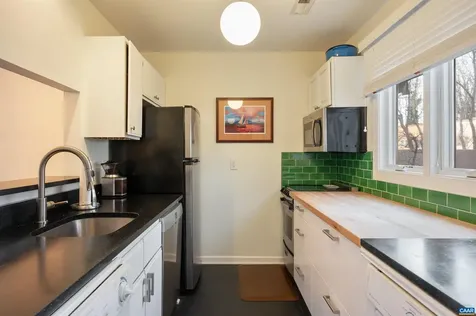 1614 Garden Court Charlottesville VA 22901