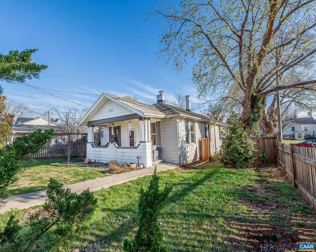 817 Henry Avenue Charlottesville VA 22903
