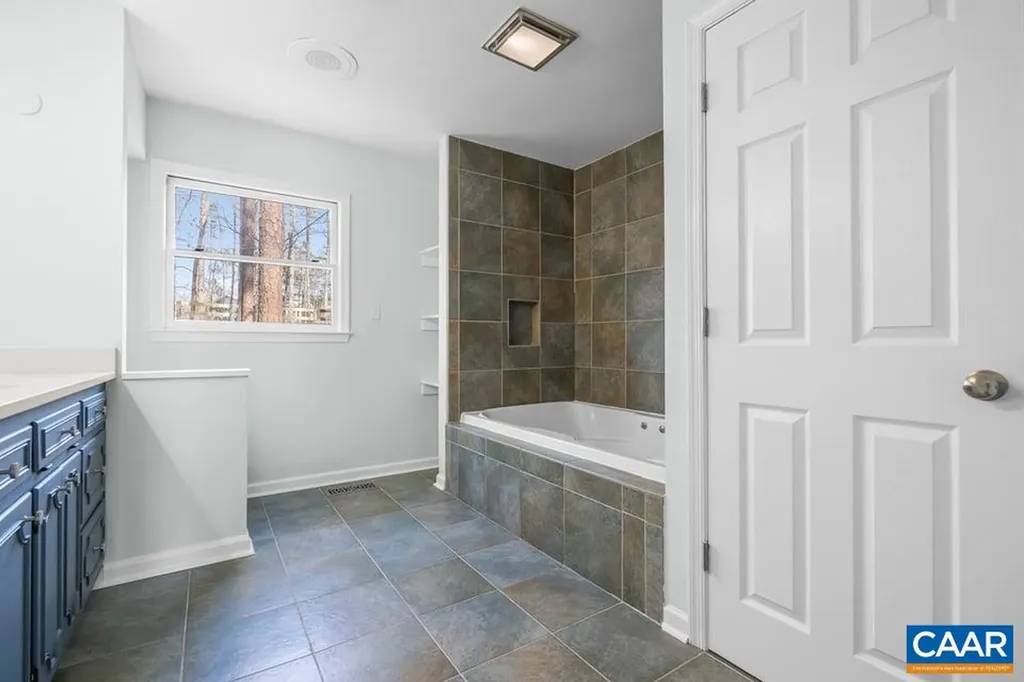 835 Jefferson Drive Palmyra VA 22963
