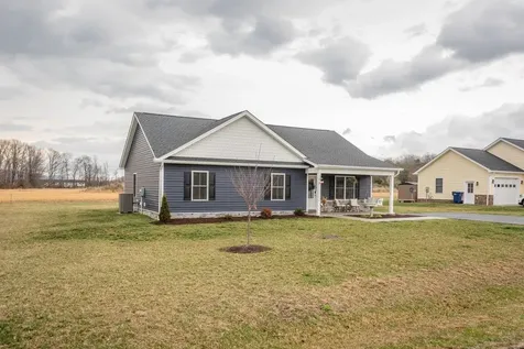106 16th Street Grottoes VA 24441