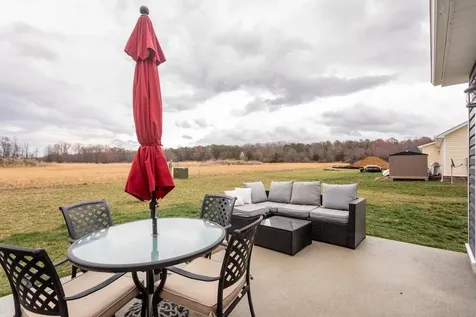 106 16th Street Grottoes VA 24441