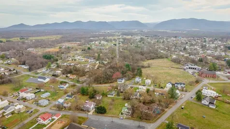 Tbd Fourth Street N Shenandoah VA 22849