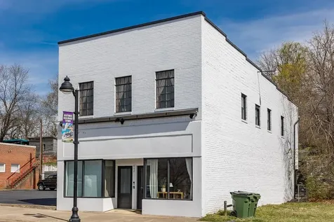 442 First Street Shenandoah VA 22849