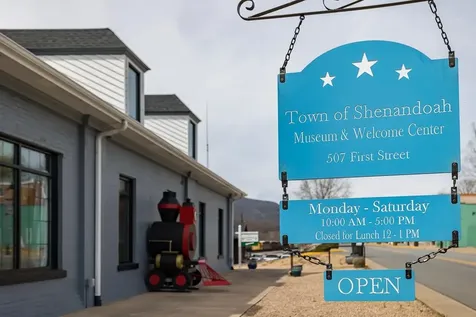 442 First Street Shenandoah VA 22849