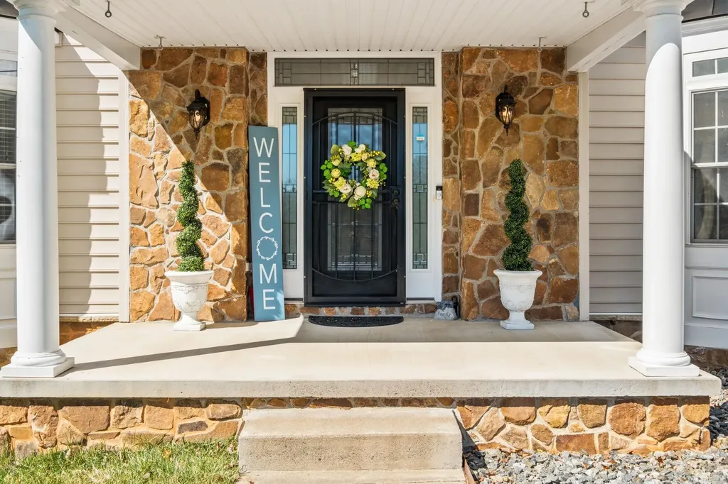 909 Hancock Drive Ruckersville VA 22968