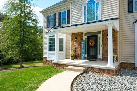909 Hancock Drive Ruckersville VA 22968
