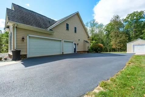 909 Hancock Drive Ruckersville VA 22968