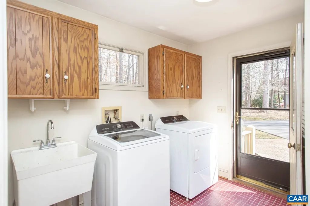 750 Lochridge Lane Earlysville VA 22936
