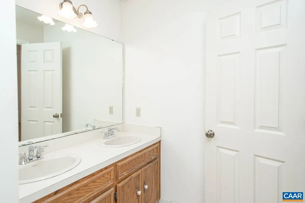 750 Lochridge Lane Earlysville VA 22936