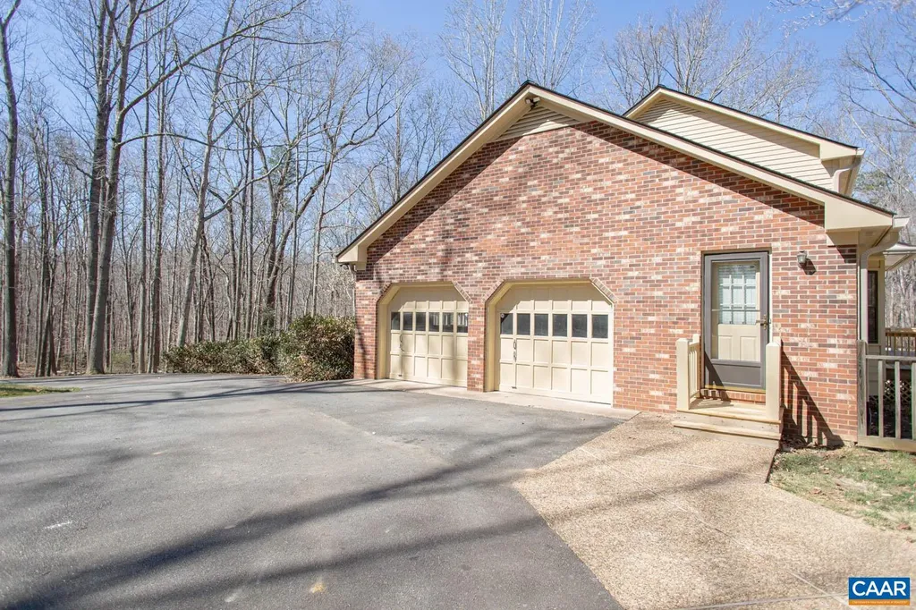 750 Lochridge Lane Earlysville VA 22936