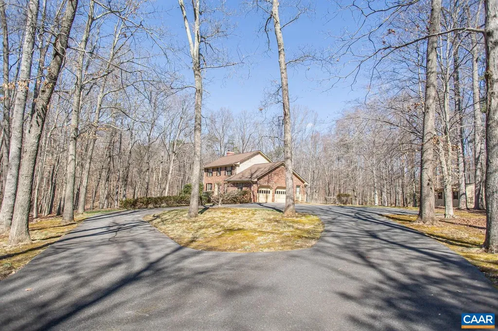 750 Lochridge Lane Earlysville VA 22936
